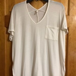 MTS Ribbed Oversized Blouse 
4 - 6 Small 
V-neck